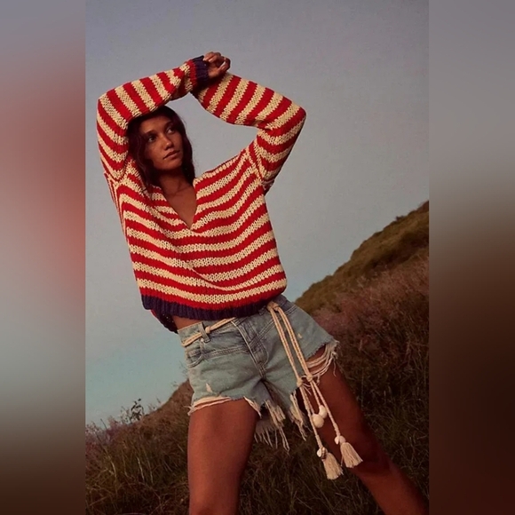 NWOT We The Free - Westwood Mid-Rise Hi-Low Short - Picture 4 of 7